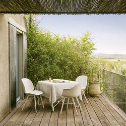 Beetle Outdoor-Esszimmerstuhl, alabasterwei&szlig;, GUBI