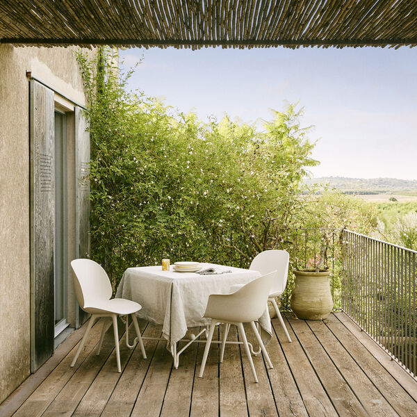 Beetle Outdoor-Esszimmerstuhl, alabasterwei&szlig;, GUBI