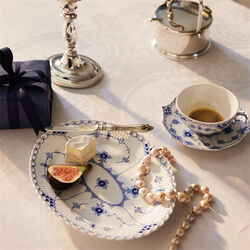 Musselmalet Vollspitze Tasse und Untertasse, Royal Copenhagen