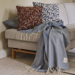 Waves Throw, mineral blue, Compliments