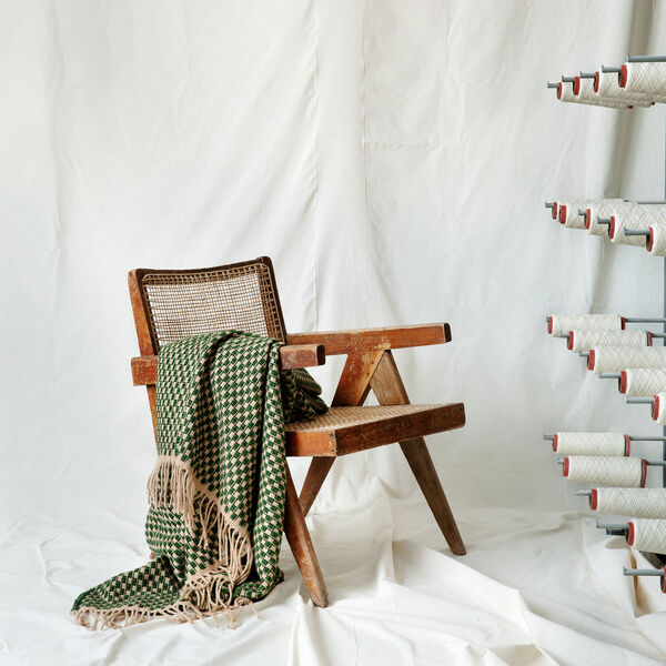 ISAK Throw, green meadow, R&oslash;ros Tweed