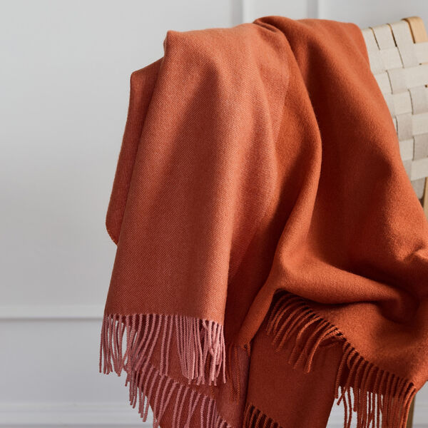 Secret Throw, 02215 coral/amber, Silkeborg Uldspinderi