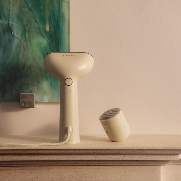 Pilo Icon Fabric Shaver  | Sand | Lint Remover, Steamery