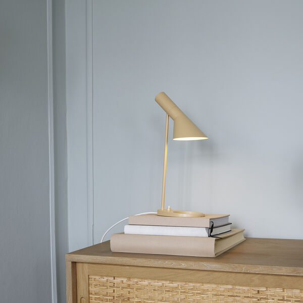 AJ Mini Table Lamp, warm sand, Louis Poulsen