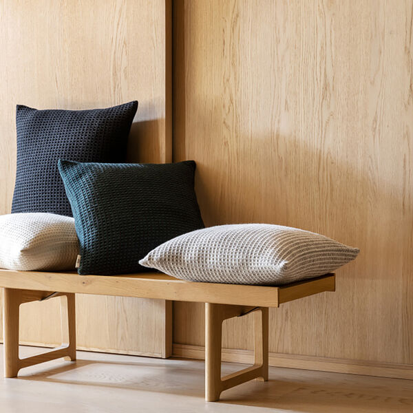 VEGA Cushion, dark green, R&oslash;ros Tweed