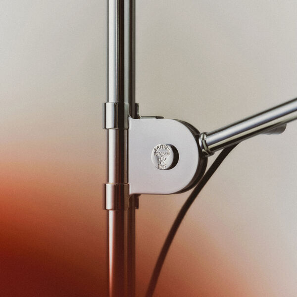 Bestlite BL3 M Stehleuchte, schwarz/chrom, GUBI